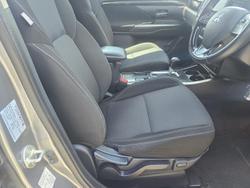 2020 Mitsubishi Outlander ES