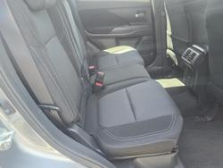 2020 Mitsubishi Outlander ES