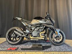 2024 Brabus 1300 R Edition 23