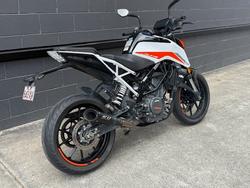 2022 Ktm 390 DUKE WHITE