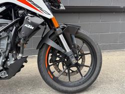 2022 Ktm 390 DUKE WHITE