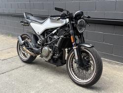 2021 HUSQVARNA VITPILEN 401 GREY