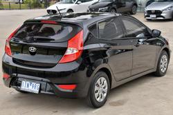 2016 Hyundai Accent Active