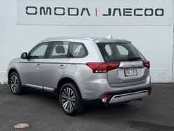 2018 Mitsubishi Outlander ES