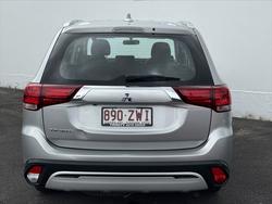 2018 Mitsubishi Outlander ES