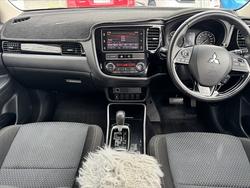 2018 Mitsubishi Outlander ES