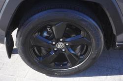 2020 Toyota
                RAV4 Cruiser