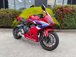 2024 Honda CBR650R Red