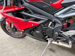 2016 Triumph DAYTONA 675 Red