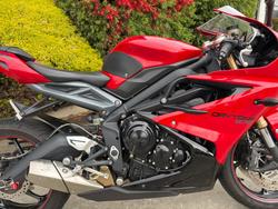 2016 Triumph DAYTONA 675 Red