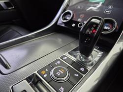 2018 Land Rover
                Range Rover Sport SDV6 HSE Dynamic