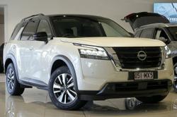 2025 Nissan Pathfinder Ti