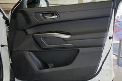 2025 Nissan Pathfinder Ti