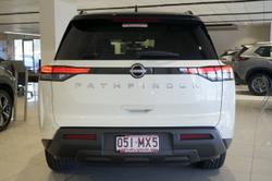 2025 Nissan Pathfinder Ti