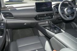 2025 Nissan X-TRAIL ST-L e-POWER