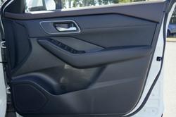 2025 Nissan X-TRAIL ST-L e-POWER