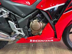 2017 Honda CBR300R RED