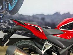 2017 Honda CBR300R RED