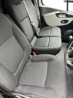 2018 Renault Trafic 103KW X82 Storm Grey