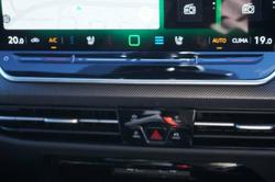 2025 Volkswagen
Golf R