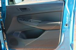 2025 Volkswagen Caddy TSI220