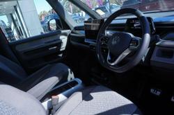 2024 Volkswagen ID. Buzz Pro BEV560