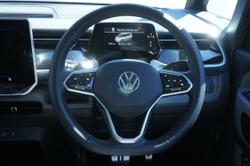 2024 Volkswagen ID. Buzz Pro BEV560