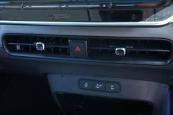 2024 Volkswagen ID. Buzz Pro BEV560