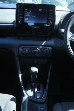 2020 Toyota Yaris Ascent Sport