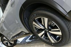 2025 Nissan
                X-TRAIL Ti