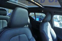 2021 Volvo XC40 T5 R-Design