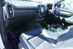 2021 Volvo XC40 T5 R-Design