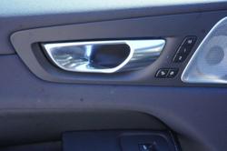 2021 Volvo XC60 B6 R-Design