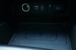 2018 Hyundai
                Santa Fe Highlander