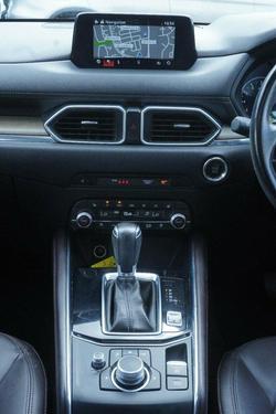 2019 Mazda
CX-5 Akera