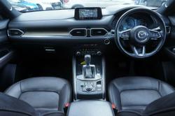 2019 Mazda
CX-5 Akera