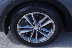 2017 Hyundai
Santa Fe Highlander