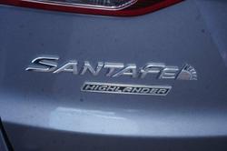 2017 Hyundai
Santa Fe Highlander