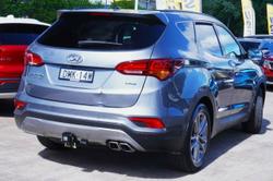 2017 Hyundai
Santa Fe Highlander