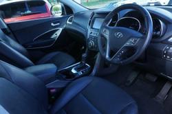 2017 Hyundai
Santa Fe Highlander