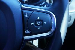 2021 Volvo
XC60 B5 Momentum