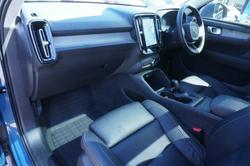 2023 Volvo XC40 Ultimate B4 Bright