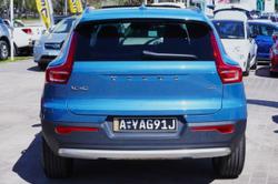 2023 Volvo XC40 Ultimate B4 Bright
