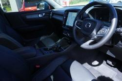 2023 Volvo XC40 Ultimate B4 Bright