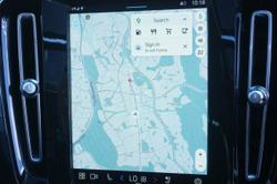 2023 Volvo XC40 Ultimate B4 Bright