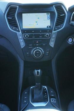 2017 Hyundai
Santa Fe Highlander