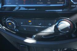 2020 Nissan
Navara SL