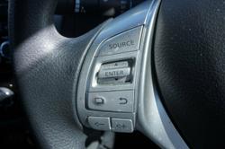 2020 Nissan
Navara SL