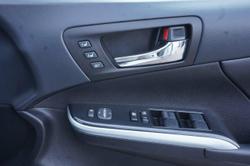 2017 Toyota
                Aurion Presara