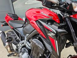 2018 Kawasaki ZR 900 Black